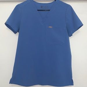 FIGS Ciel Blue Catarina One-pocket Scrub Top!